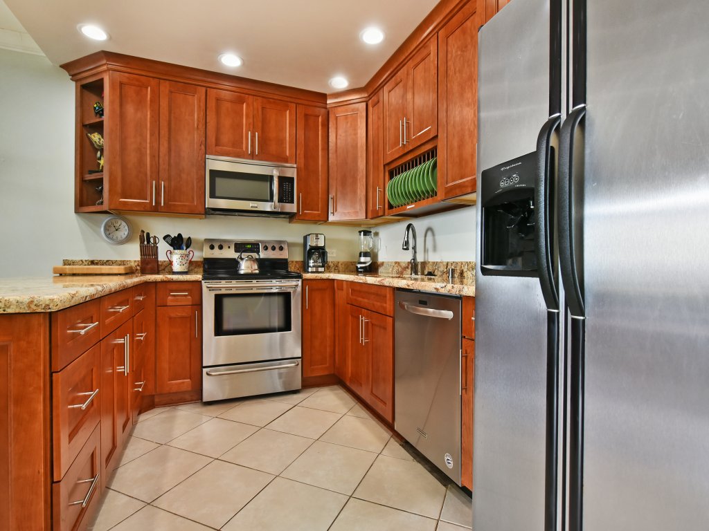 Hale Mahina #B102 Vacation Rental in Lahaina - RedAwning