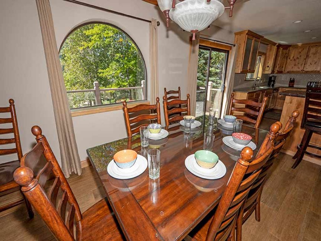596 Danube Drive Vacation Rental in California - RedAwning