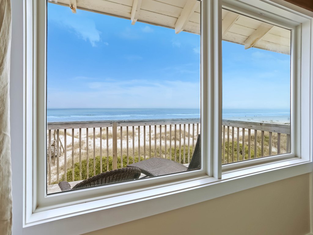 Oceanfront Pet Friendly Unit Vacation Rental in Fernandina Beach - RedAwning