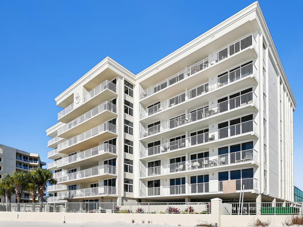 WVT 604 is a Beautiful 3 BR 2 Ba with a Boat Slip Vacation Rental in Destin - RedAwning