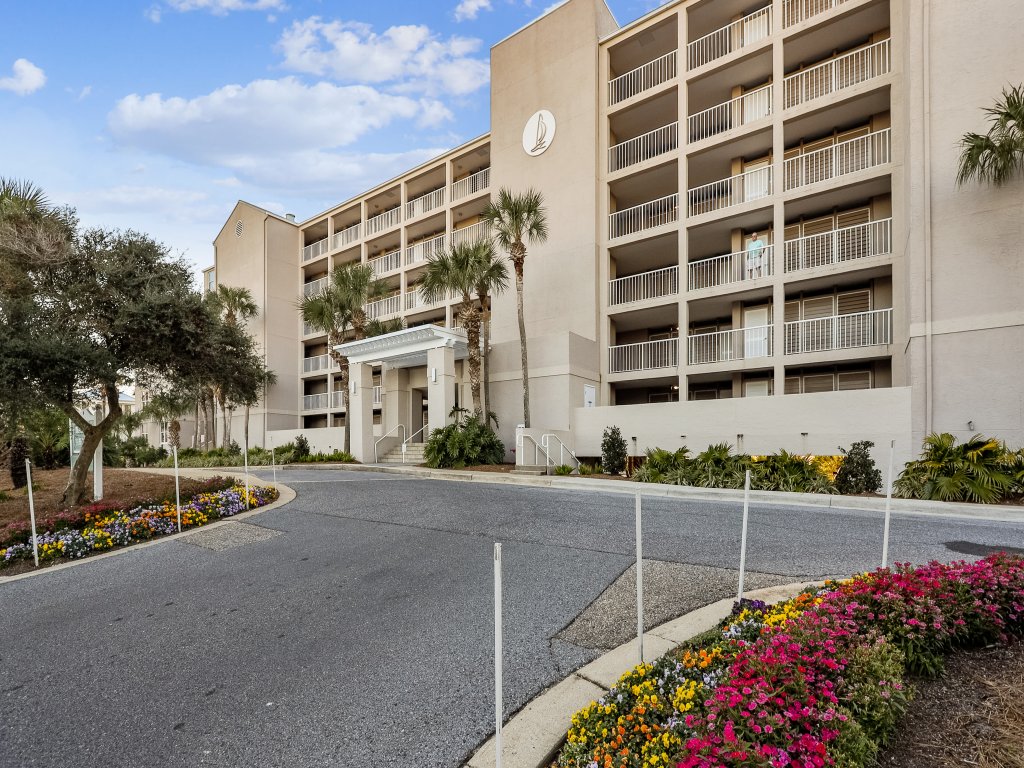 Magnolia House 407 is a 2 BR with amazing views Vacation Rental in Destin - RedAwning