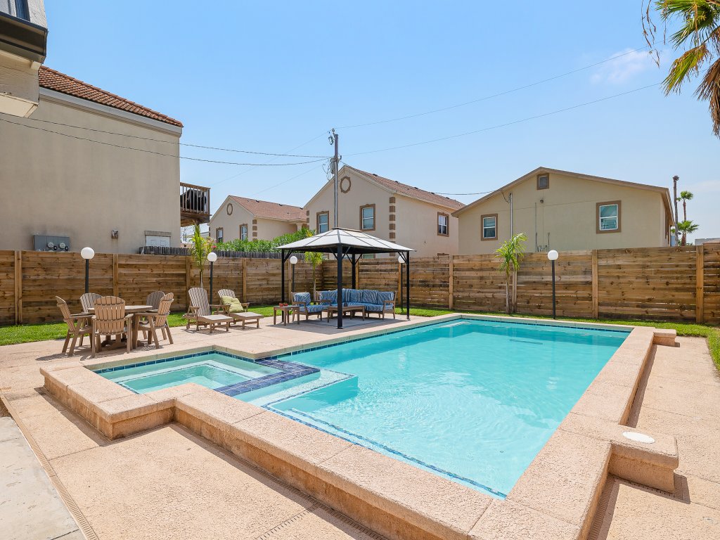 117 E. Bahama Vacation Rental in South Padre Island - RedAwning