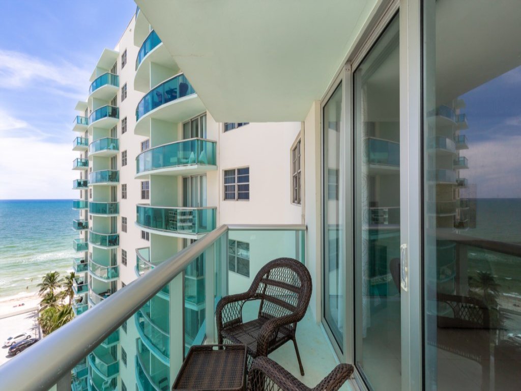 Ocean View 1BR Luxury Suite at The Tides Hollywood Vacation Rental in Hollywood - RedAwning