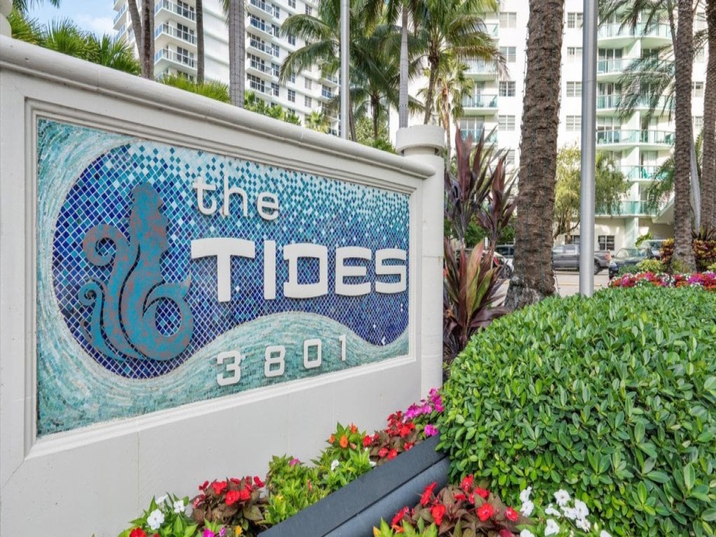 2BR Luxury Suite with Patio at The Tides Hollywood Vacation Rental in Hollywood - RedAwning