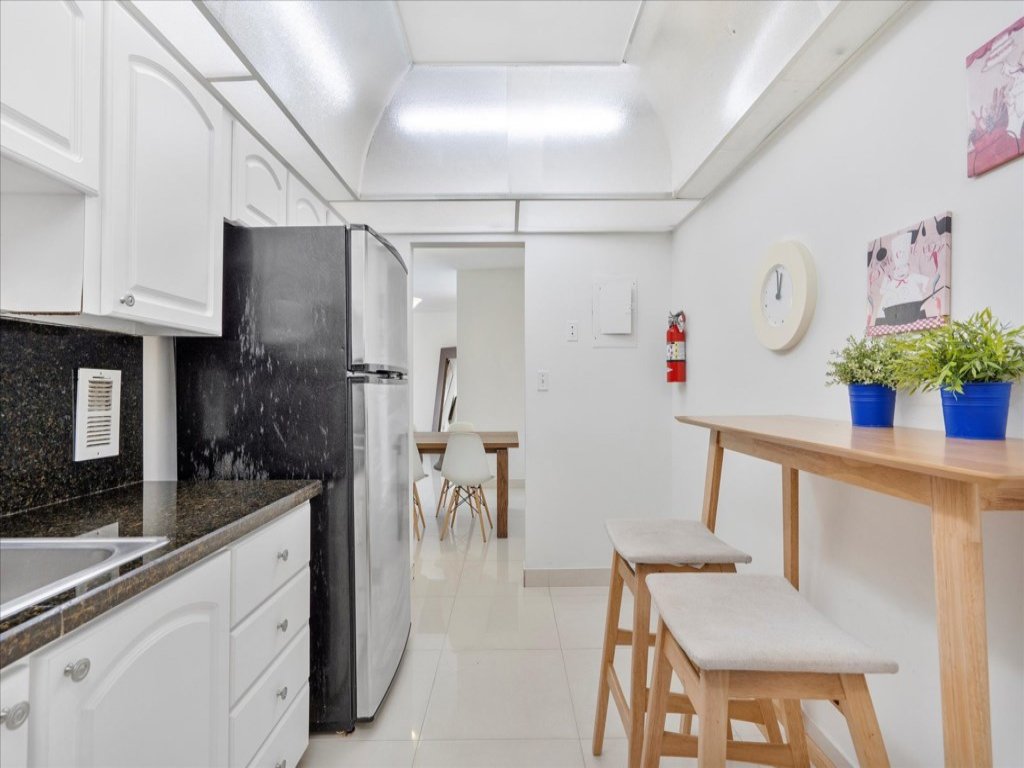 2BR Ocean View Luxury Suite at The Tides Hollywood Vacation Rental in Hollywood - RedAwning