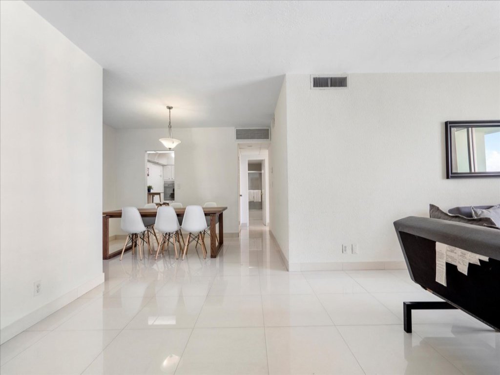 2BR Ocean View Luxury Suite at The Tides Hollywood Vacation Rental in Hollywood - RedAwning