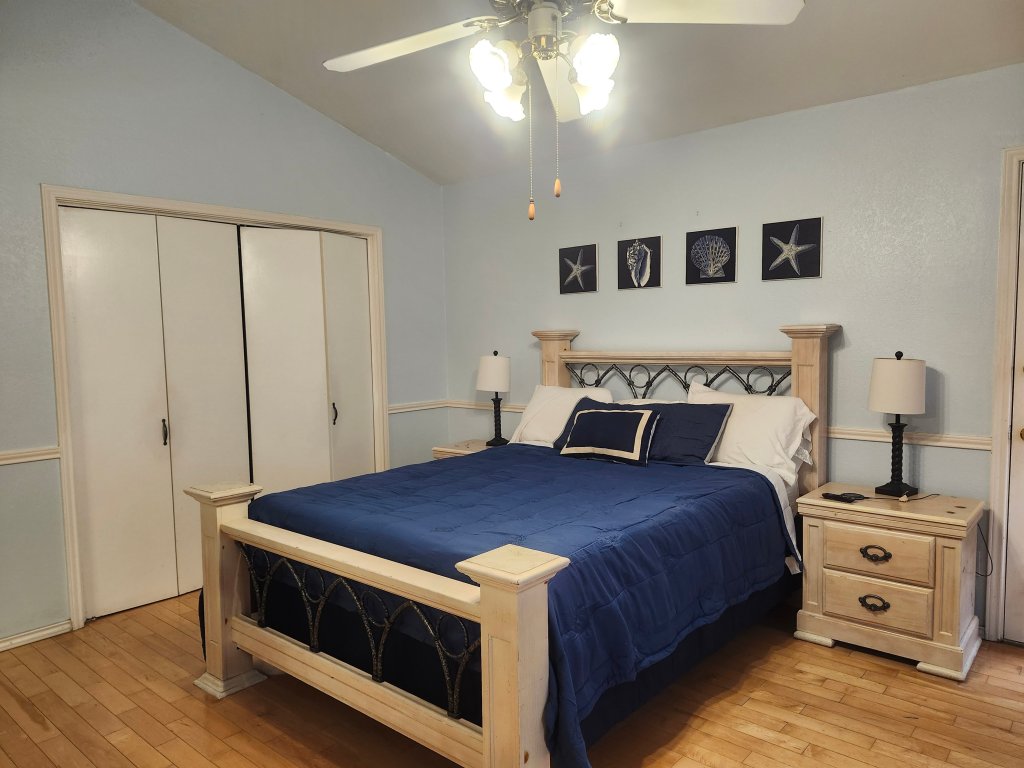 132 E. Kingfish (Island Retreat) Vacation Rental in South Padre Island - RedAwning
