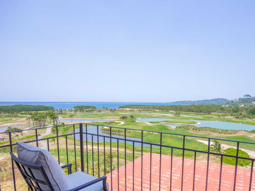 Pristine Bay 4033 Vacation Rental - RedAwning