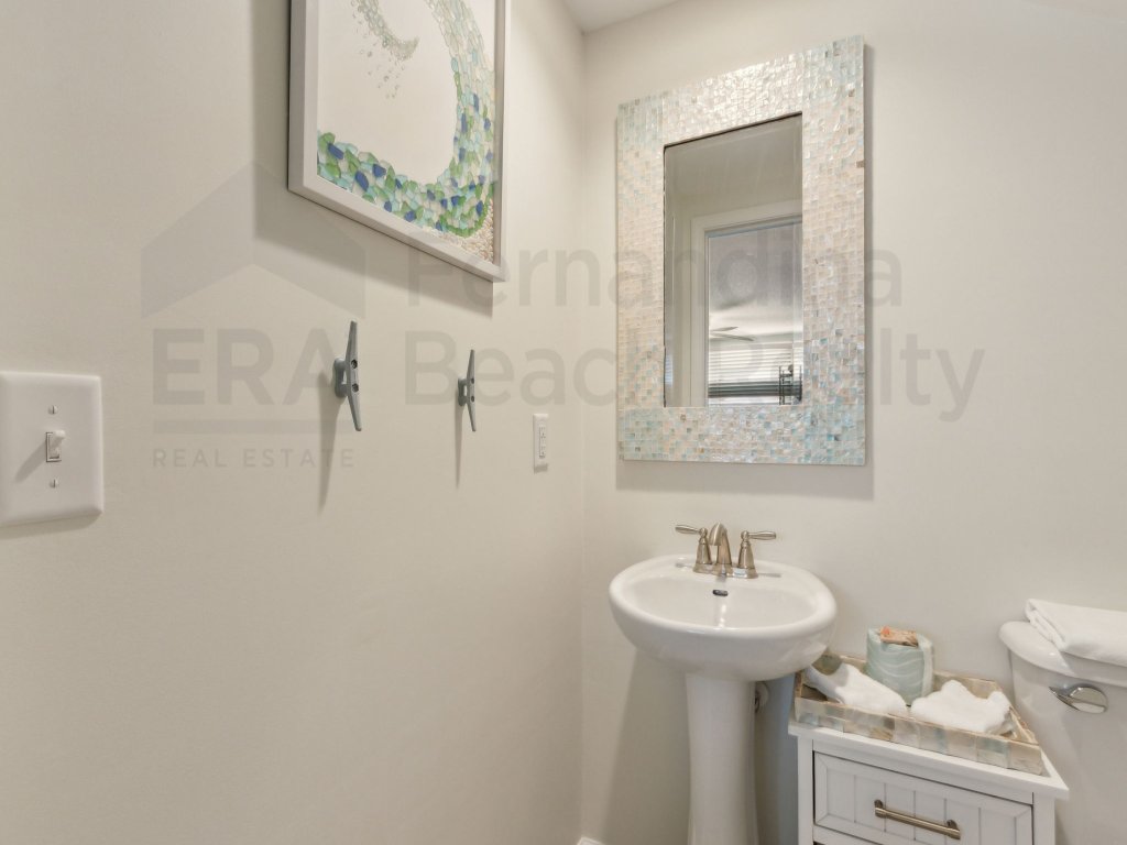Redecorated Pet Friendly Home Vacation Rental in Fernandina Beach - RedAwning