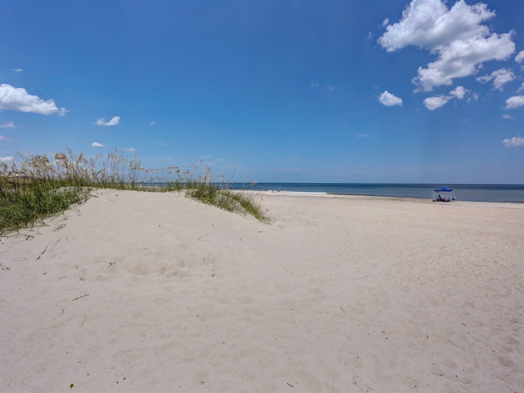 Coral Sands Beautiful Condominium Vacation Rental in Fernandina Beach - RedAwning