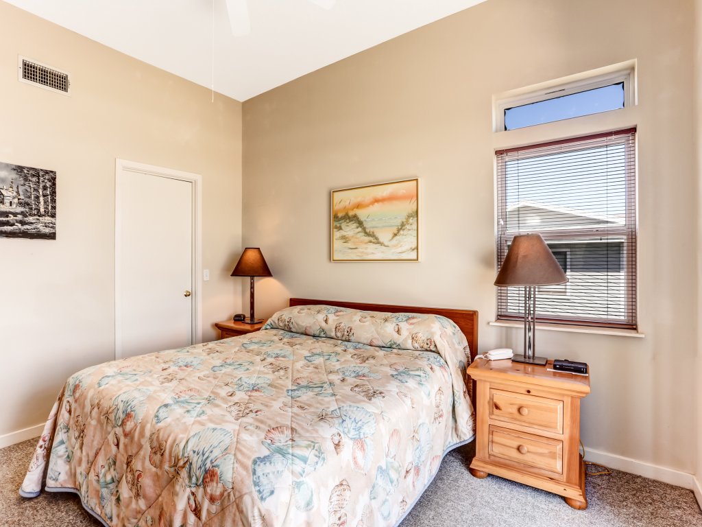 812 S Fletcher Ave Vacation Rental in Fernandina Beach - RedAwning