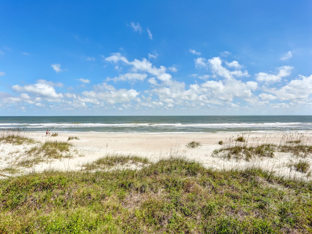 812 S Fletcher Ave Vacation Rental in Fernandina Beach - RedAwning