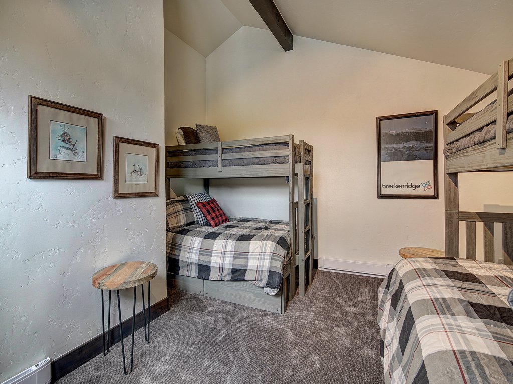 Motherlode C9 Vacation Rental in Breckenridge - RedAwning