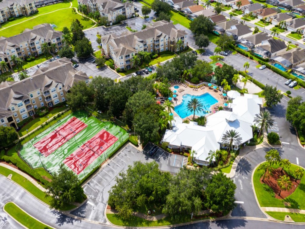 Immaculate 4 bedrooms 3 bathroom in Windsor Palms  Vacation Rental in Kissimmee - RedAwning