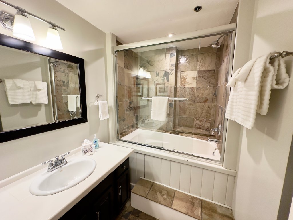 Snowblaze 310 Cozy Comfort in the Heart of Park City Vacation Rental in Park City - RedAwning