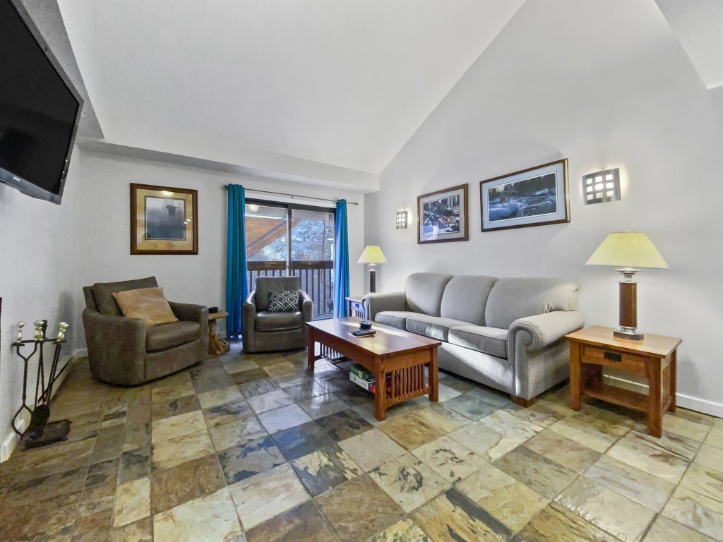 Snowblaze 310 Cozy Comfort in the Heart of Park City Vacation Rental in Park City - RedAwning