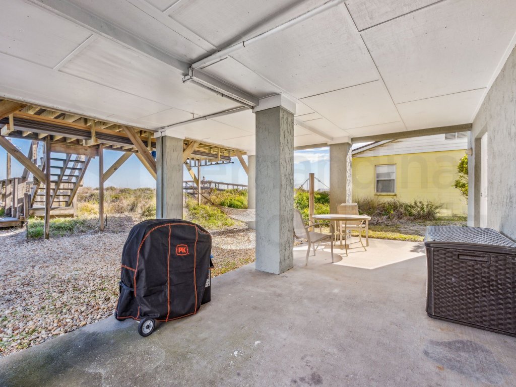 South Fletcher Spacious Family Friendly Home Vacation Rental in Fernandina Beach - RedAwning