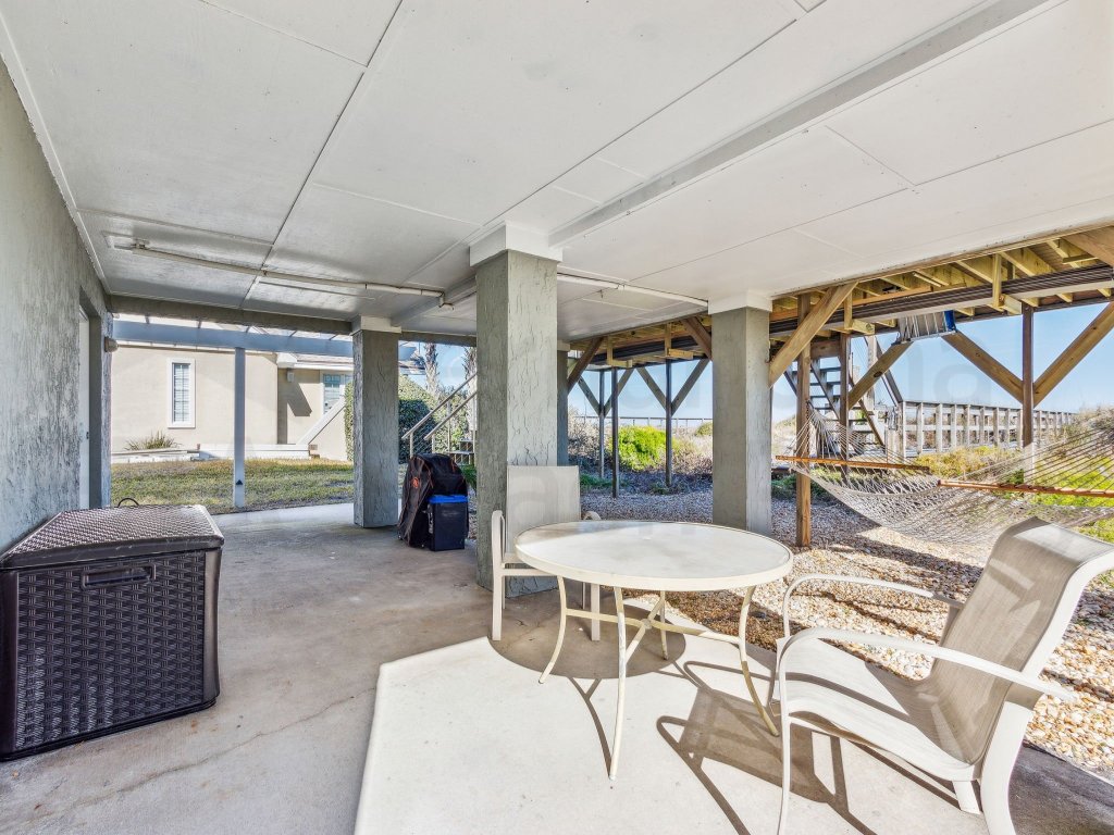 South Fletcher Spacious Family Friendly Home Vacation Rental in Fernandina Beach - RedAwning