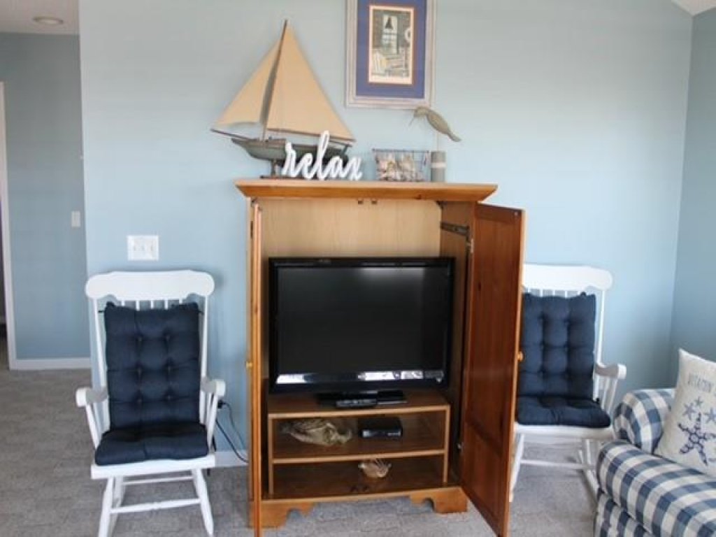 Reel Blessed / 216 Ocean Blvd West Vacation Rental in Holden Beach - RedAwning