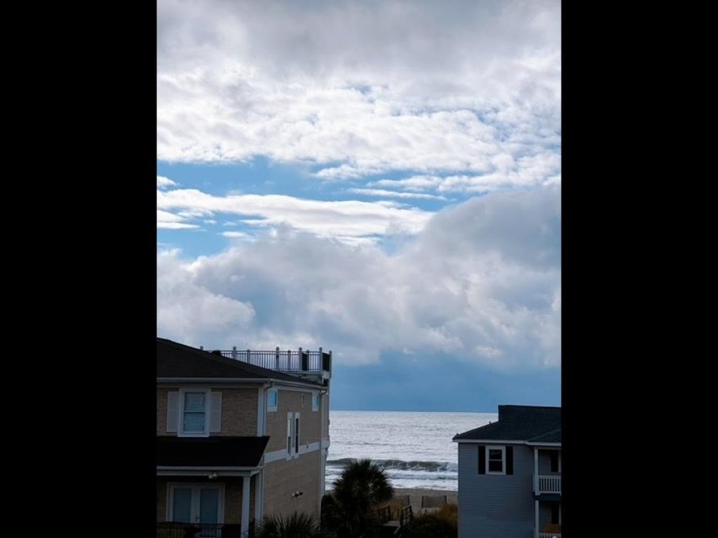 Reel Blessed / 216 Ocean Blvd West Vacation Rental in Holden Beach - RedAwning