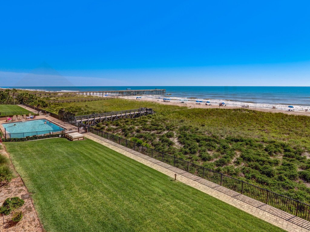 Nautical Decorated Oceanfront Condo Vacation Rental in Fernandina Beach - RedAwning