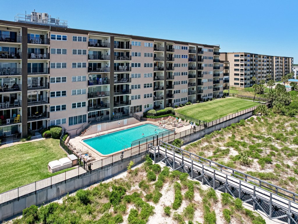 Striking Ocean View Condo with Private Walkway to the Beach Vacation Rental in Fernandina Beach - RedAwning