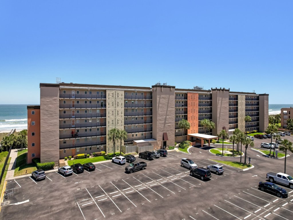 Tropical Theme Condo with Picturesque Atlantic View Vacation Rental in Fernandina Beach - RedAwning