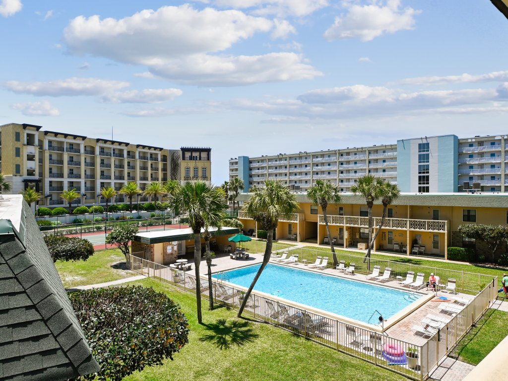 Venus 306 is a 3 BR steps to Pool with easy beach access - sleeps 9 Vacation Rental in Fort Walton Beach - RedAwning