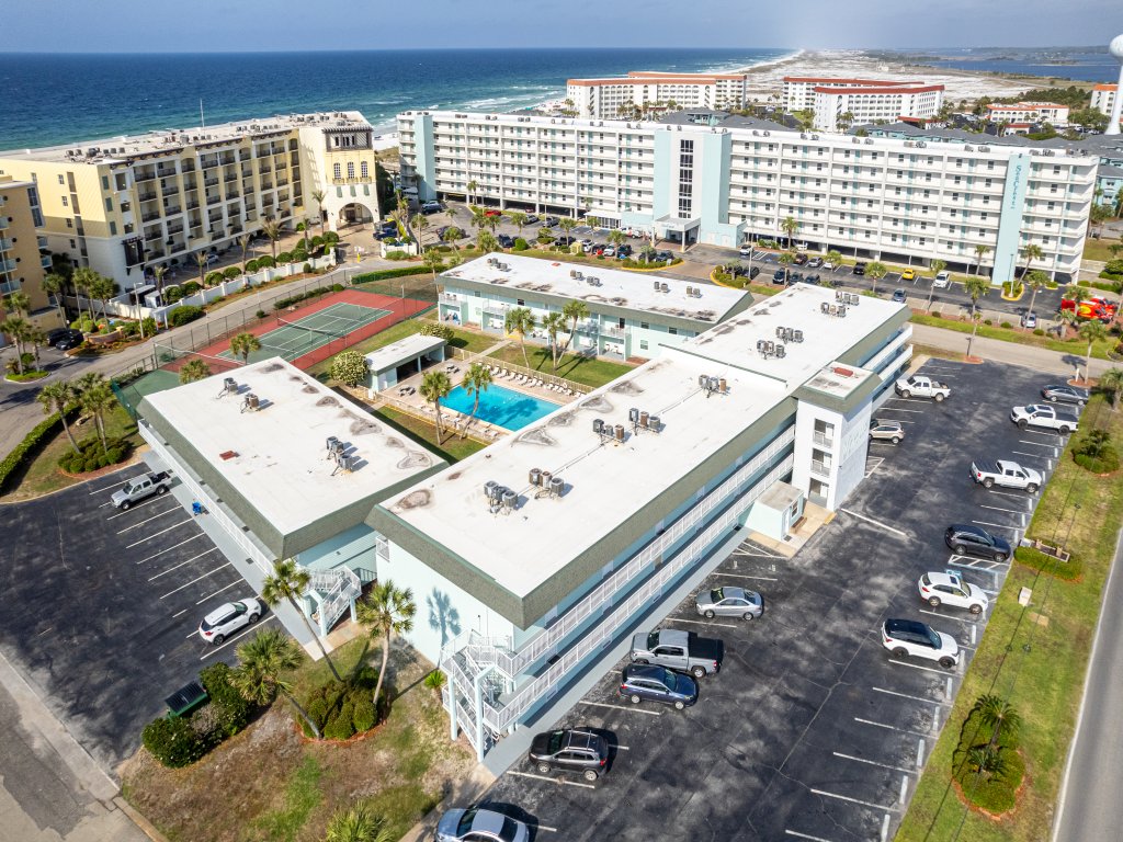 Venus 208 1 BR on Okaloosa Island with Gulf Front Access Vacation Rental in Fort Walton Beach - RedAwning