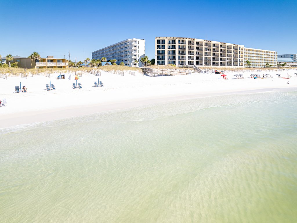 Seacrest 407 is a 2 BR Gulf front on Okaloosa Island Vacation Rental in Fort Walton Beach - RedAwning
