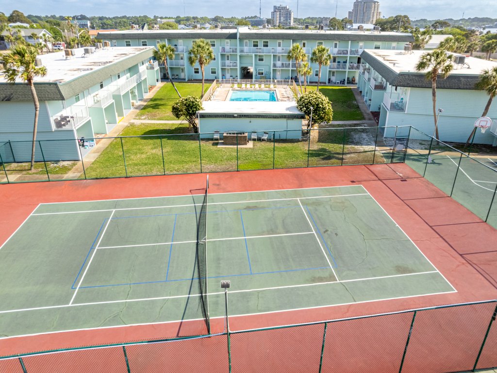 Venus 219 - 2nd Floor 1 BR on Okaloosa Island with easy beach access Vacation Rental in Fort Walton Beach - RedAwning