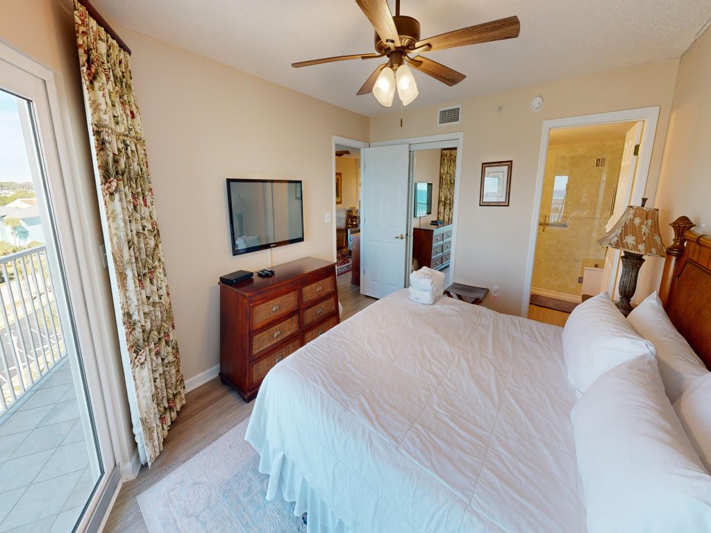 Seacrest 603 is a Gulf View 2 BR on Okaloosa Island Vacation Rental in Fort Walton Beach - RedAwning