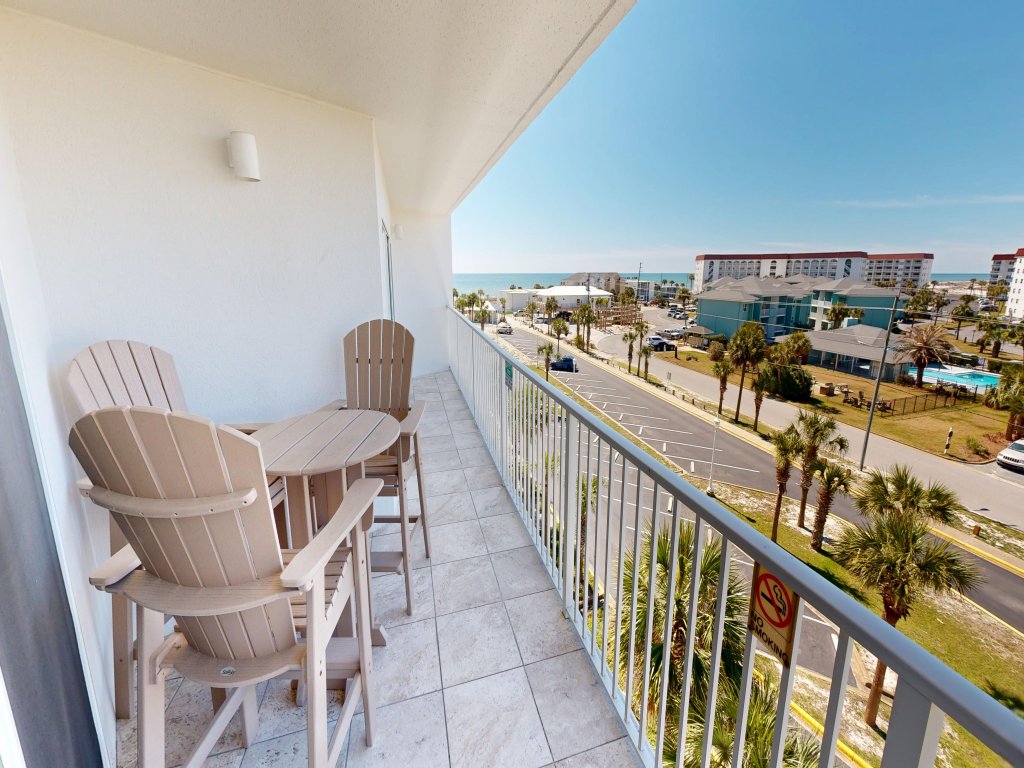 Seacrest 514 is a 2 BR Gulfside on Okaloosa Island Vacation Rental in Fort Walton Beach - RedAwning