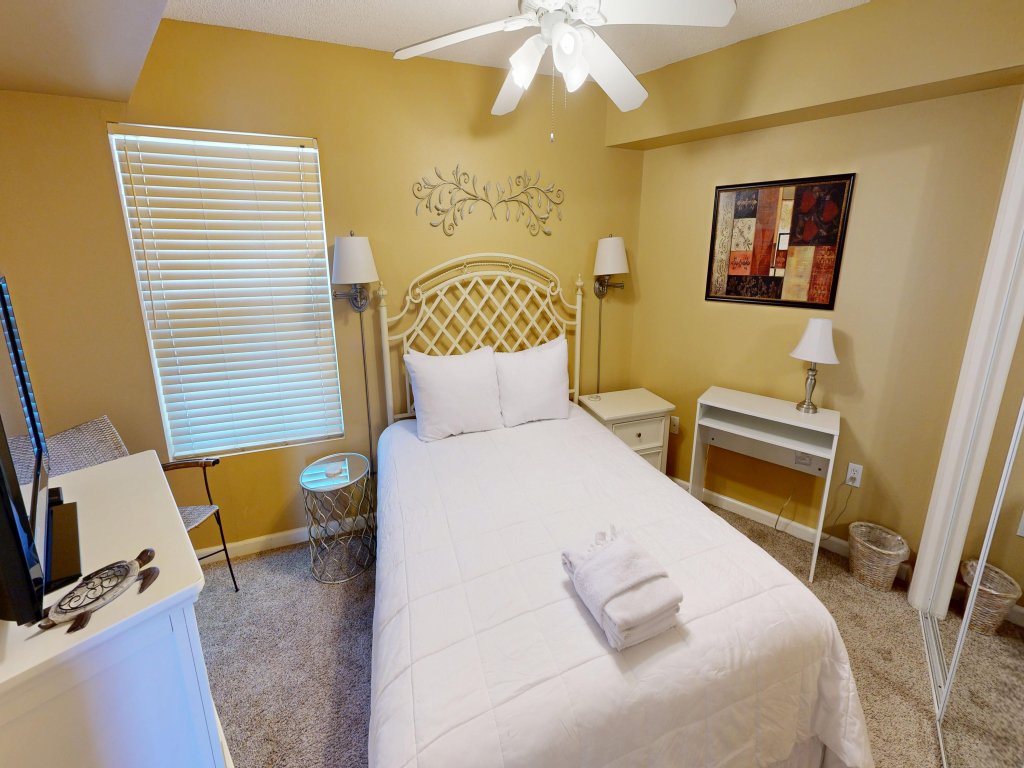 Seacrest 514 is a 2 BR Gulfside on Okaloosa Island Vacation Rental in Fort Walton Beach - RedAwning