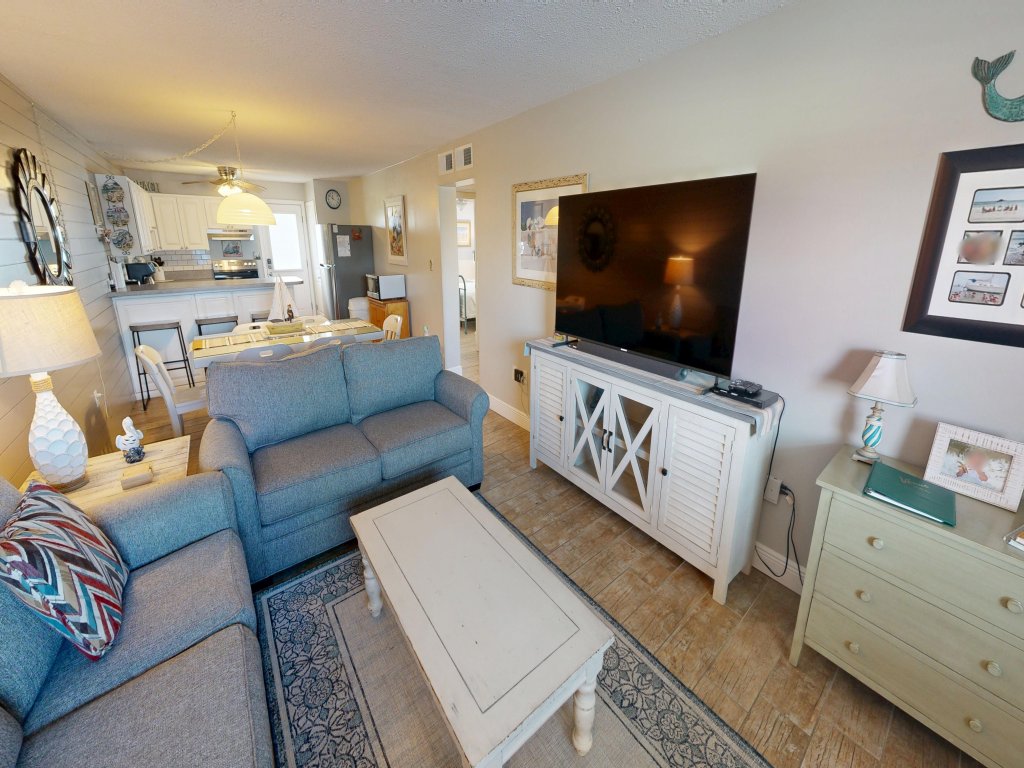Venus 112 - Ground Floor 2 BR easy access to the beach and pool Vacation Rental in Fort Walton Beach - RedAwning