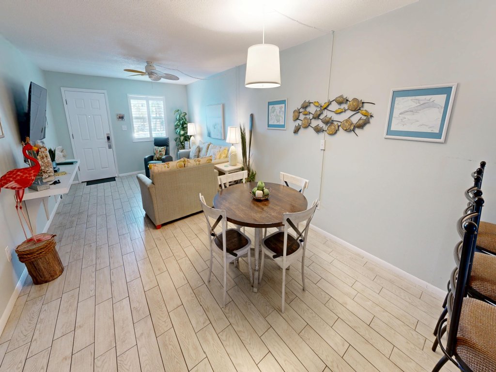 Venus 201 - 2nd Floor 2 BR Sleeps with Gulf Access on Okaloosa Island Vacation Rental in Fort Walton Beach - RedAwning