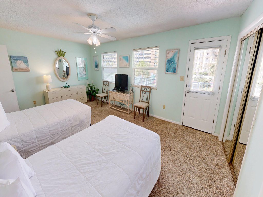 Venus 309 sleeps 10 Close to pool and beach Vacation Rental in Fort Walton Beach - RedAwning