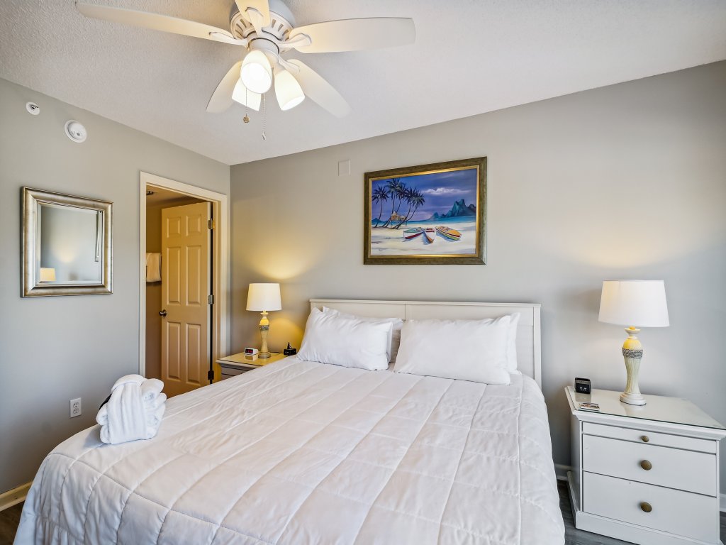 Seacrest 211 is a Gulf side 2 BR on Okaloosa Island Vacation Rental in Fort Walton Beach - RedAwning