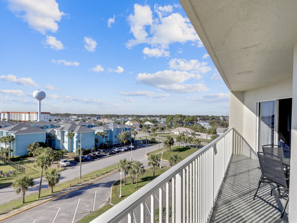 Seacrest 610 is a 2 BR Gulfside on Okaloosa Island Vacation Rental in Fort Walton Beach - RedAwning
