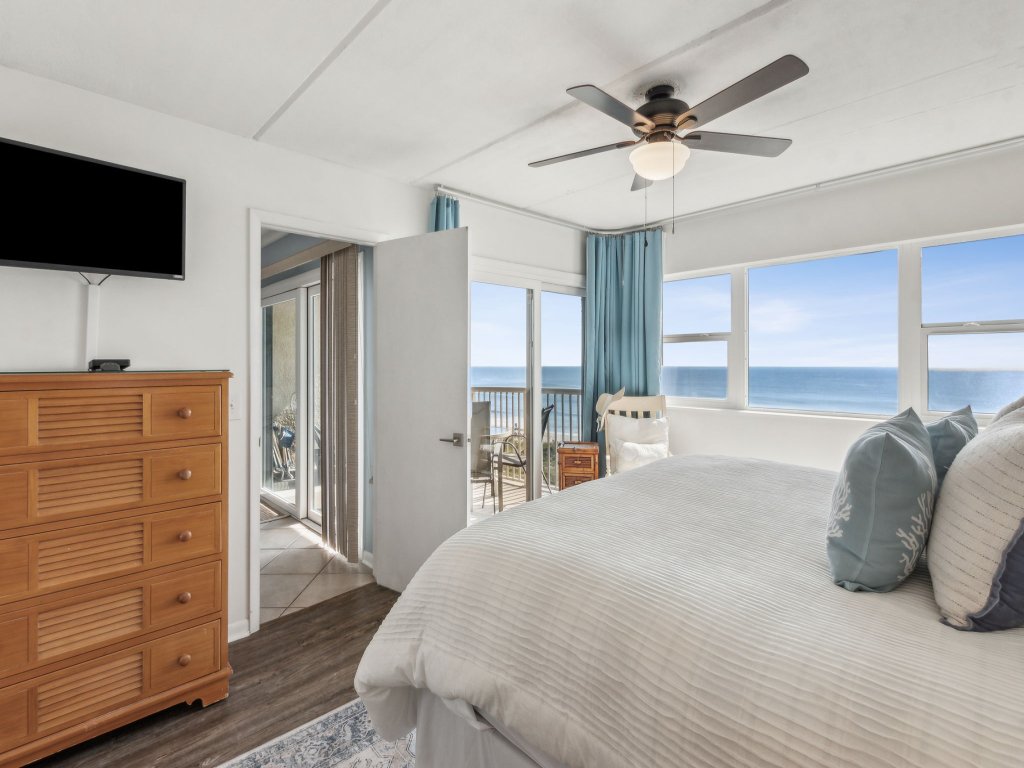 Direct Oceanfront Condo with Private Balcony Vacation Rental in Fernandina Beach - RedAwning