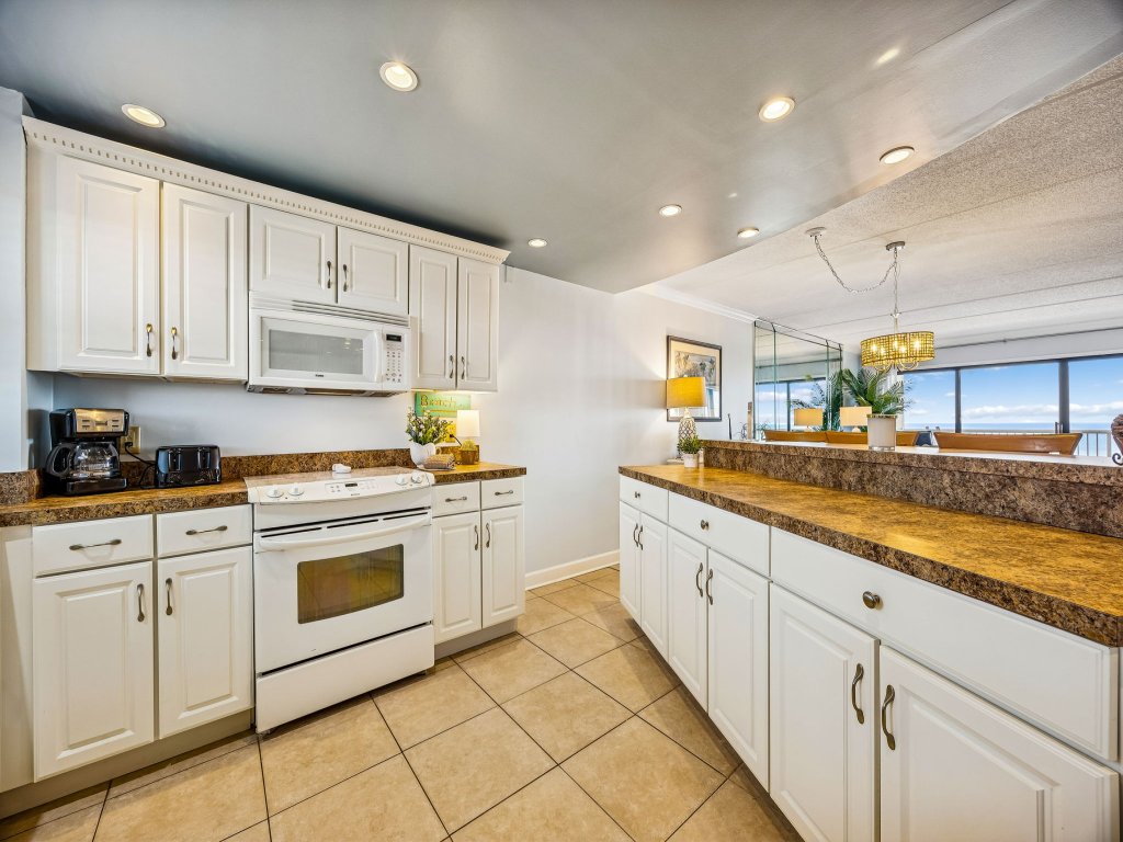 Tastefully Decorated Condo with Scenic Beach Views Vacation Rental in Fernandina Beach - RedAwning