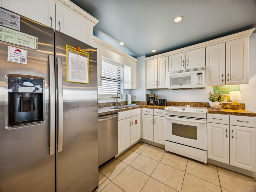Tastefully Decorated Condo with Scenic Beach Views Vacation Rental in Fernandina Beach - RedAwning