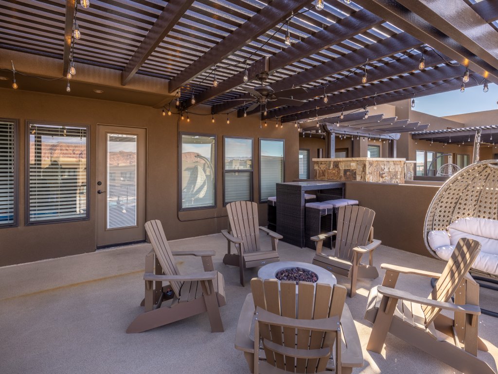 Red Rock & Turned Wood Escape Vacation Rental in St. George - RedAwning