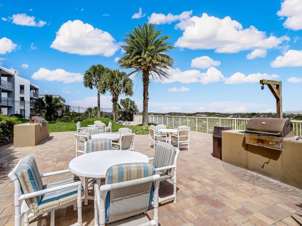 Upper Unit Condo Overlooking Both the Ocean Pier and Swimming Pool Vacation Rental in Fernandina Beach - RedAwning