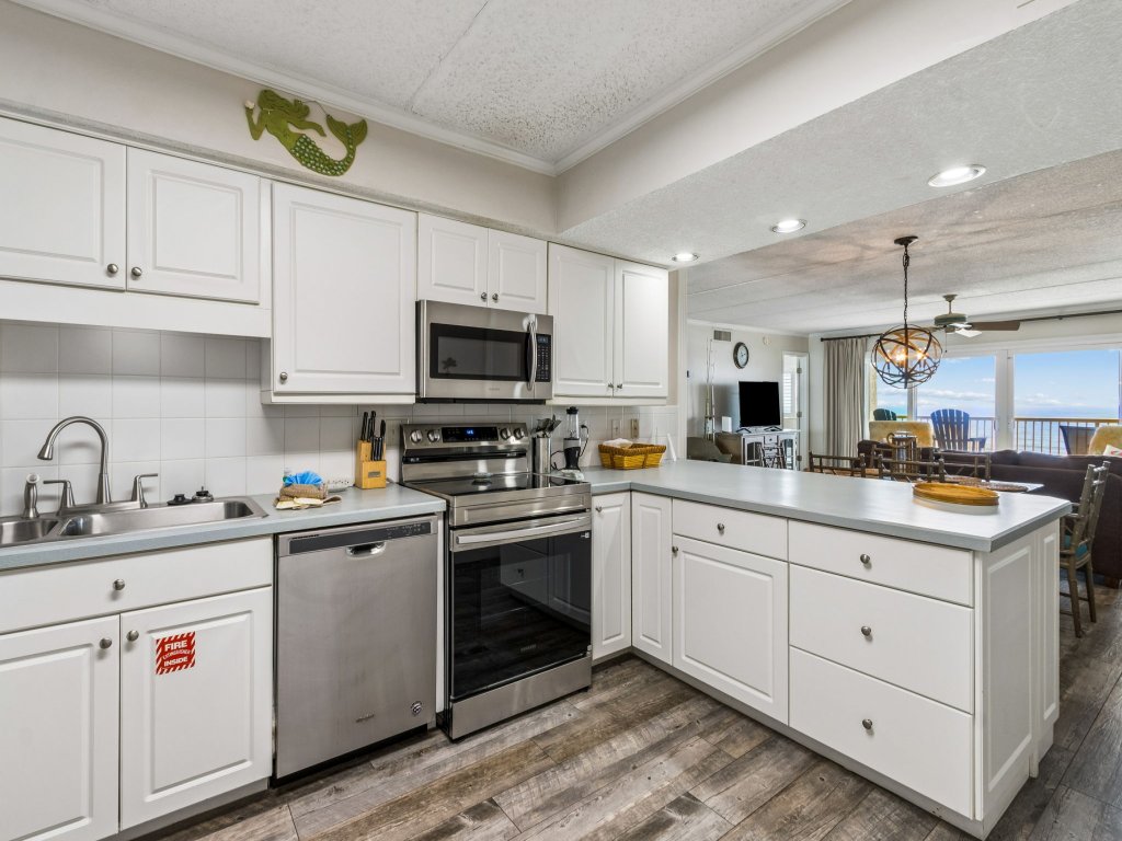 Upper Unit Condo Overlooking Both the Ocean Pier and Swimming Pool Vacation Rental in Fernandina Beach - RedAwning