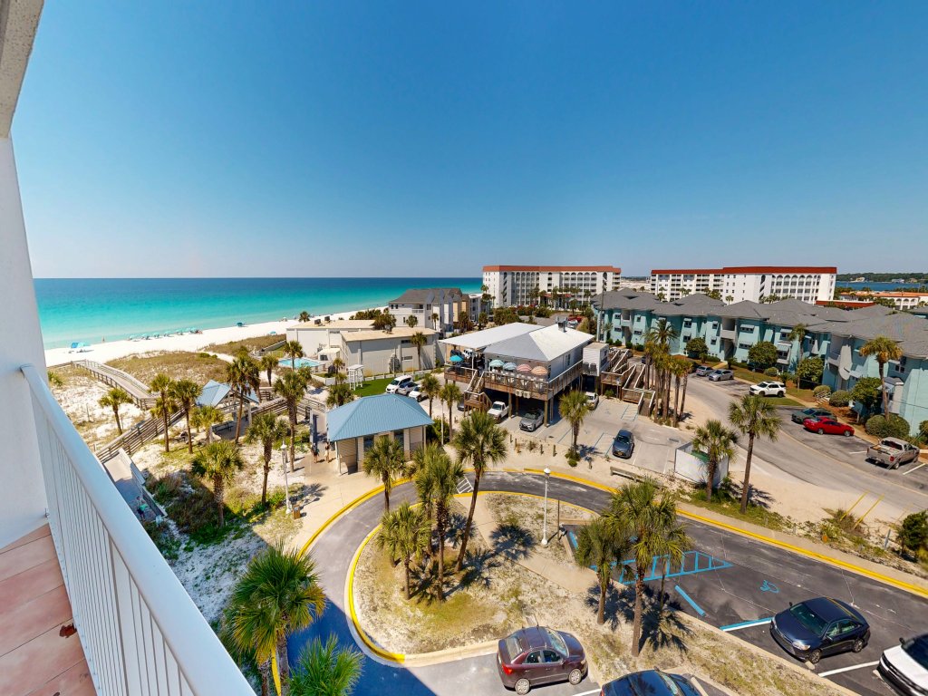 Seacrest 605 is a 2 BR Gulf Front on Okaloosa Island Vacation Rental in Fort Walton Beach - RedAwning