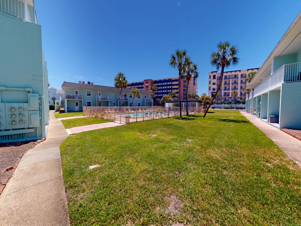 Venus 111 is a Ground Floor 2 BR on Okaloosa Island steps from the pool Vacation Rental in Fort Walton Beach - RedAwning