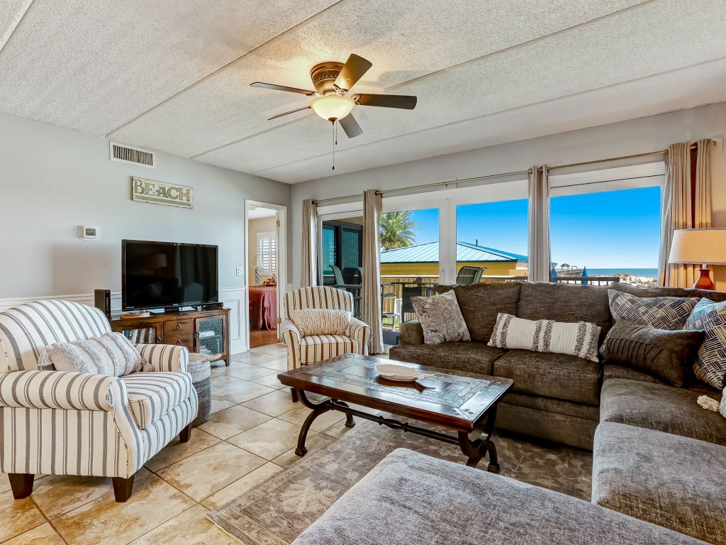 Enchanting Ground Unit Condo Few Steps Away from the Ocean Side Vacation Rental in Fernandina Beach - RedAwning