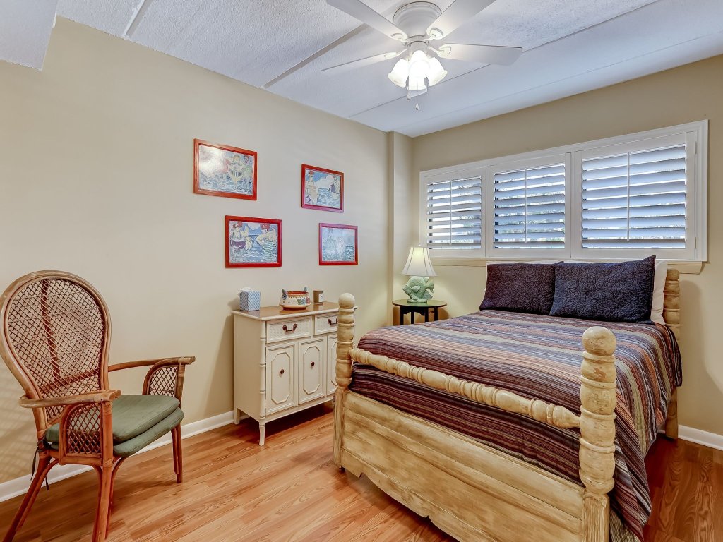 Enchanting Ground Unit Condo Few Steps Away from the Ocean Side Vacation Rental in Fernandina Beach - RedAwning