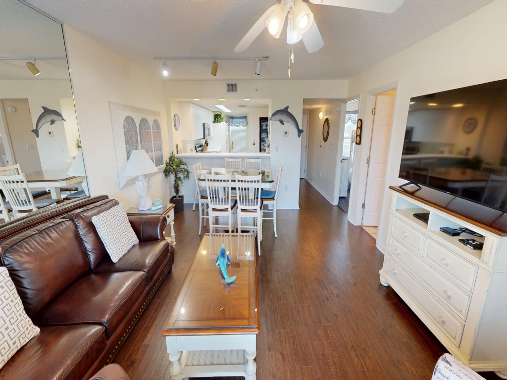 Seacrest 314 is a 2 BR Gulf Side on Okaloosa Island Vacation Rental in Fort Walton Beach - RedAwning